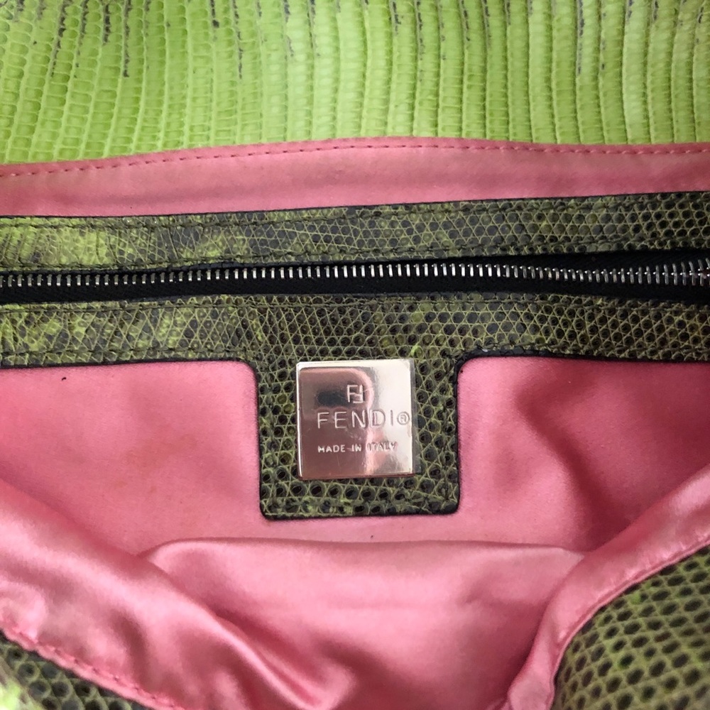 Vintage Fendi Baguette - One-Of-A-Kind - Picture 8 of 8